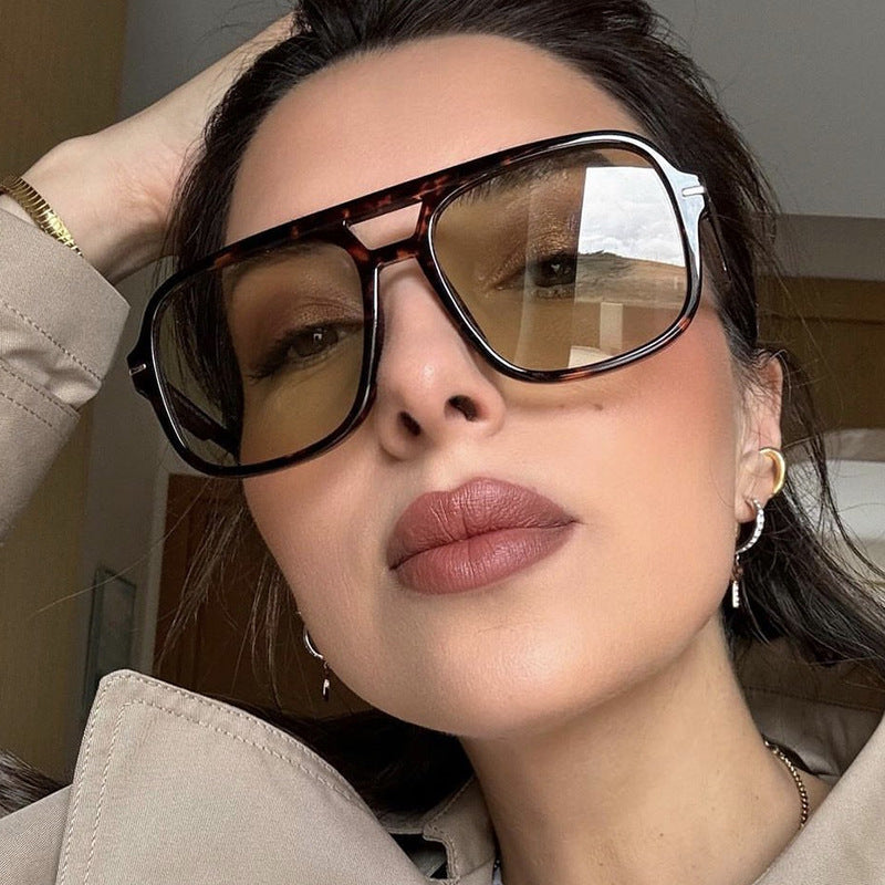 ChicEase Frames