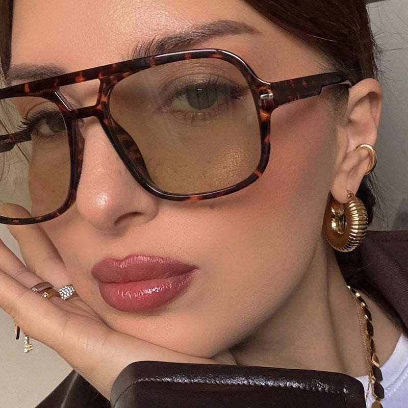 ChicEase Frames